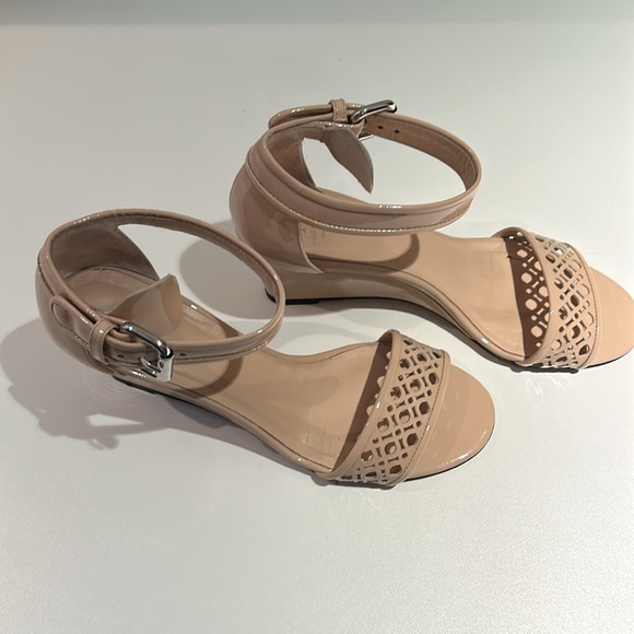Nude Aquatalia wedge shoes. - Picture 5 of 6